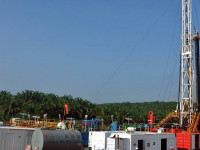 Proyek Kilang Minyak di Jabung, Jambi (2015)