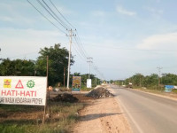 Proyek Jalan Akses Gardu PLN, Pekanbaru - Riau (2016)